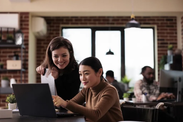 Virtual Office dan Cyber Work Culture di Era Digital