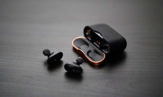 Tips Memilih Earphone Sesuai Aktivitas yang Tepat