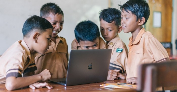 Riset Baru Pengaruh Kehidupan Digital terhadap Psikologi Remaja